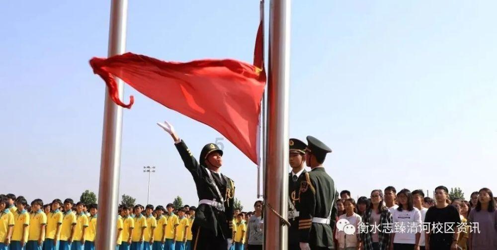 他19岁参加八路军,1964年晋升少将,1971年被免职